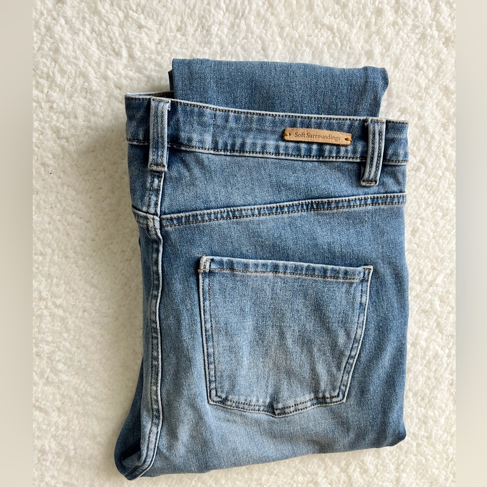 Per-owned soft surroundings woman denim jeans pants